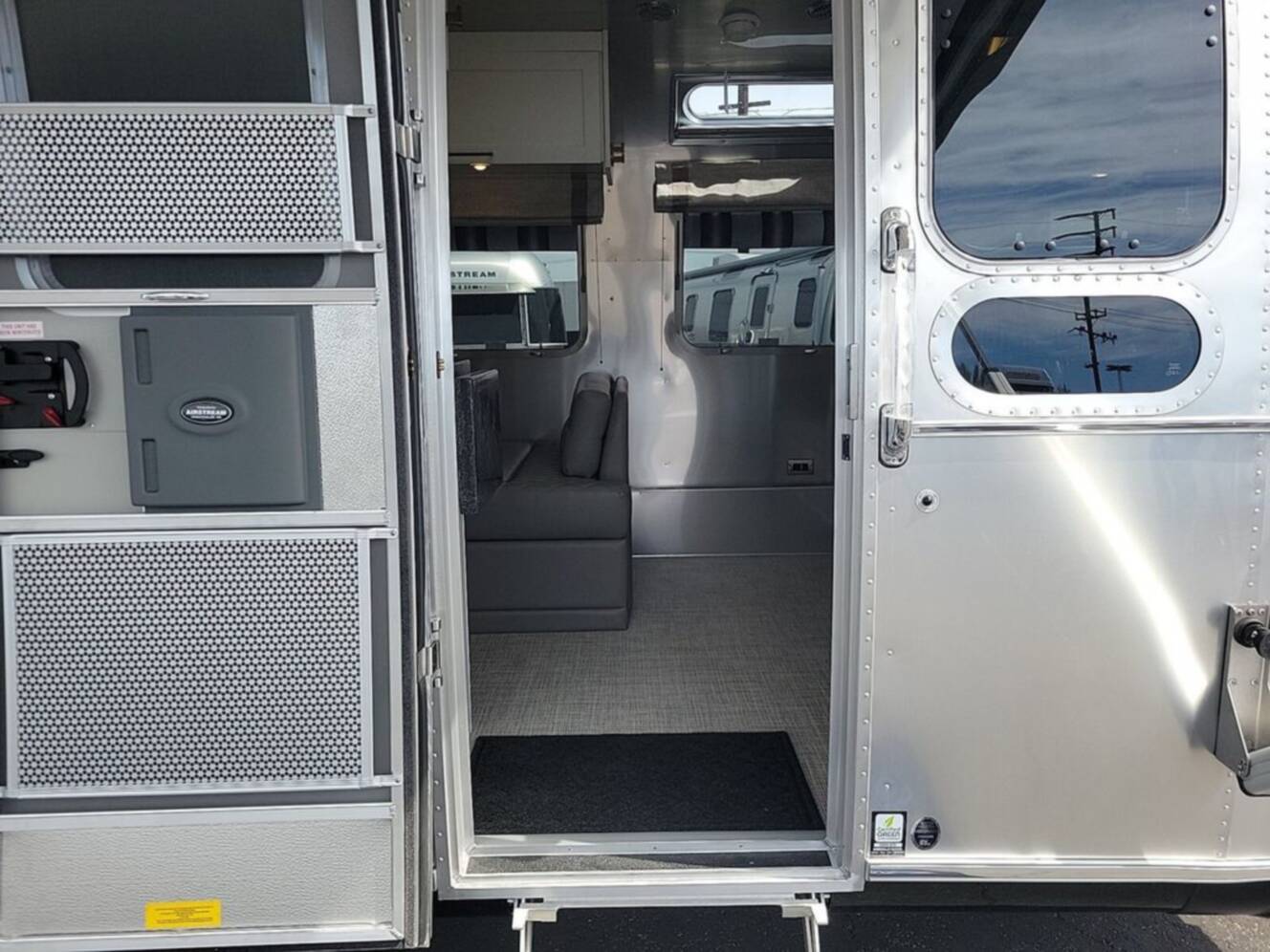 A photo of this 2026 Airstream Classic 30RB Queen