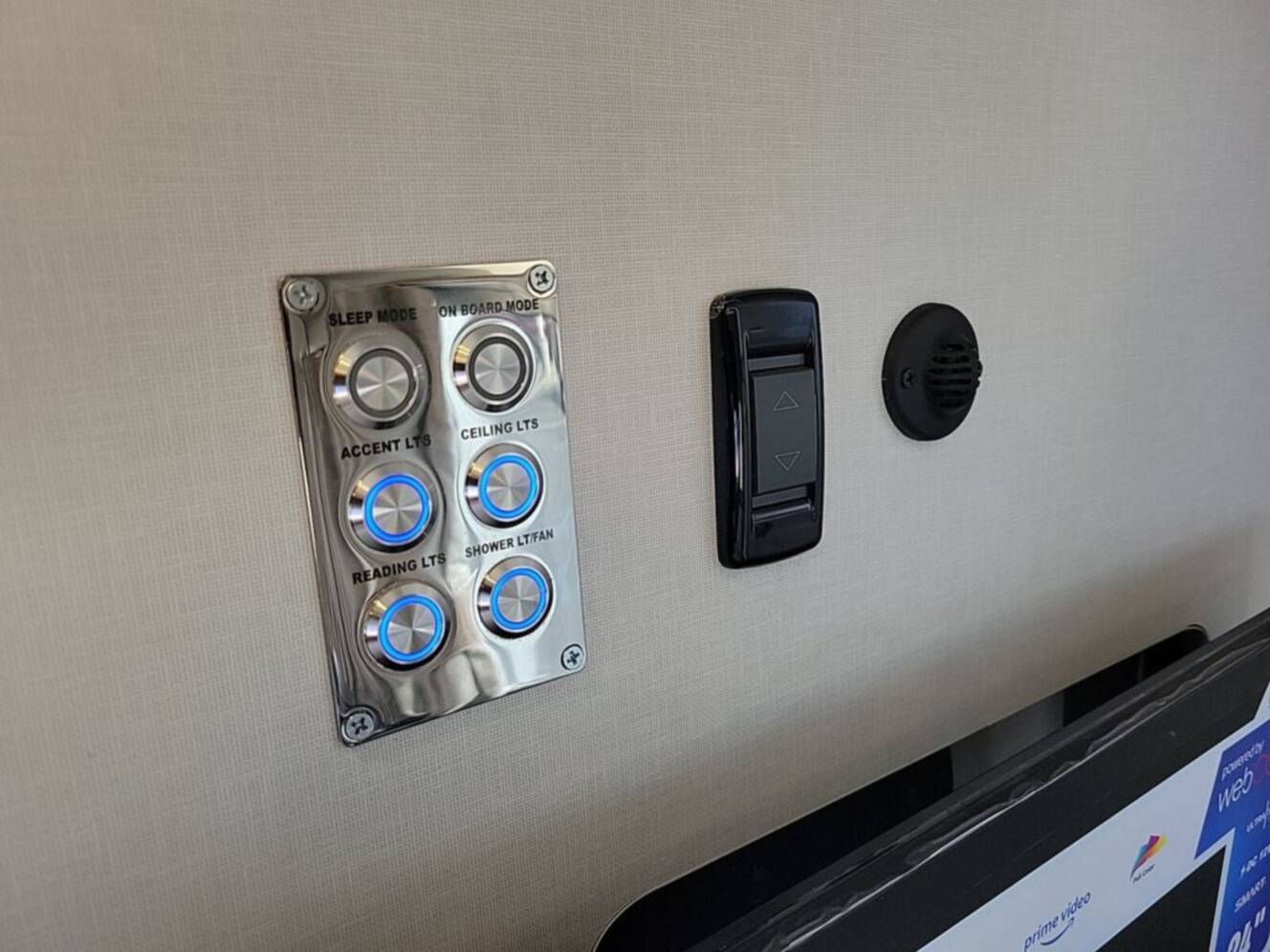 A photo of this 2026 Airstream Classic 30RB Queen