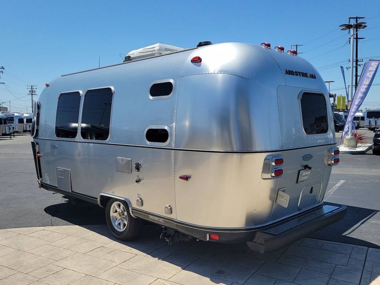 A photo of this 2015 Airstream Flying Cloud 20FB