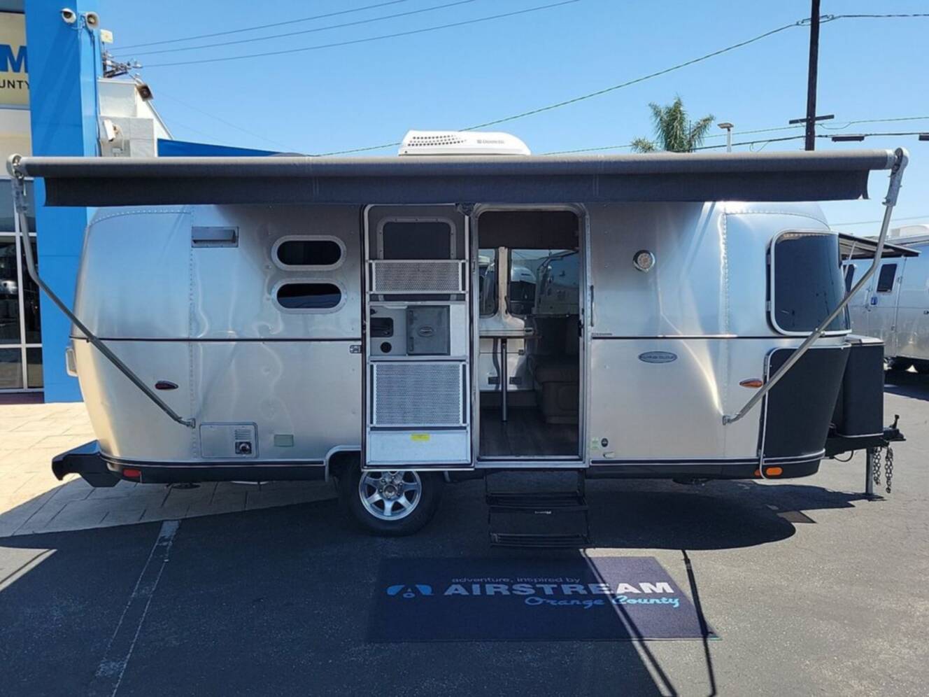 A photo of this 2015 Airstream Flying Cloud 20FB