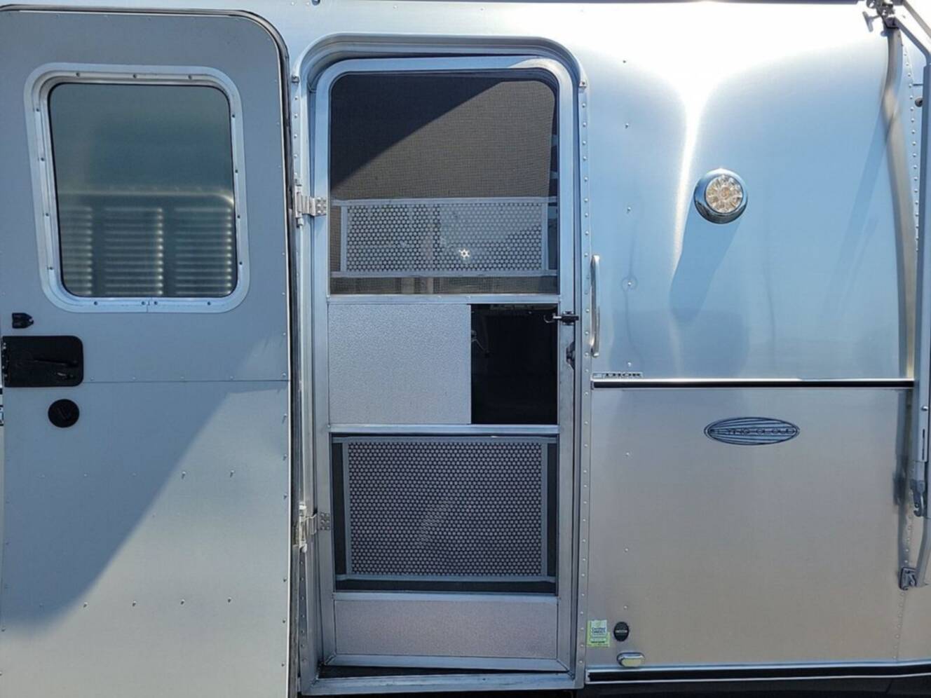 A photo of this 2015 Airstream Flying Cloud 20FB