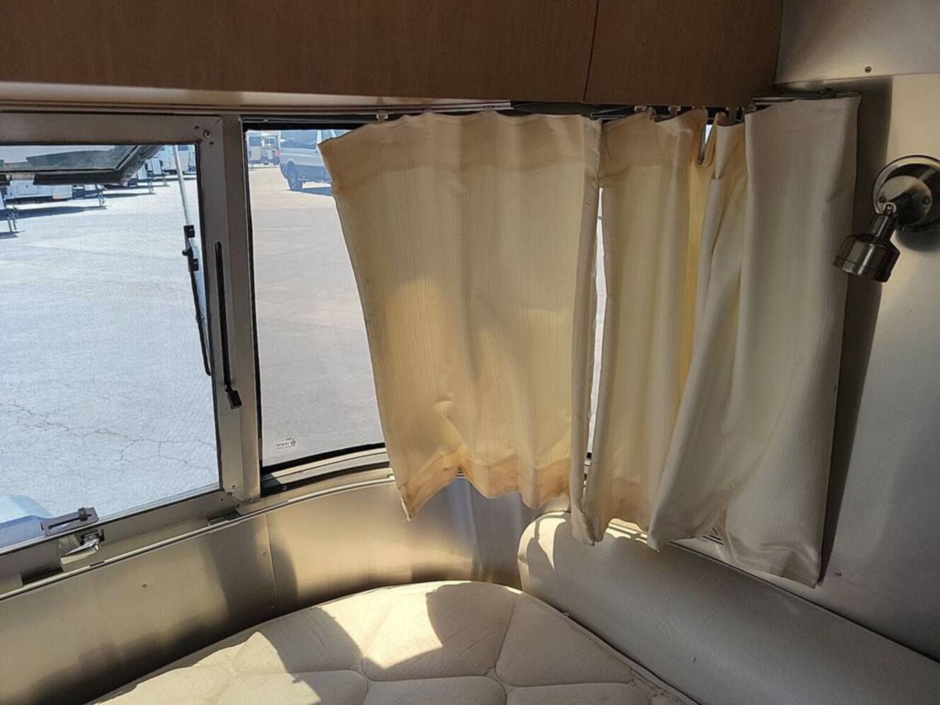 A photo of this 2015 Airstream Flying Cloud 20FB