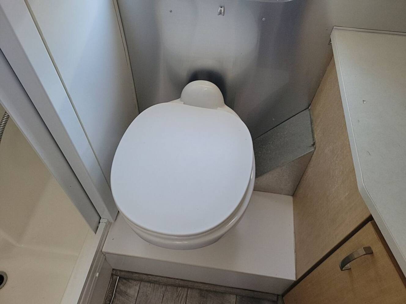 A photo of this 2015 Airstream Flying Cloud 20FB