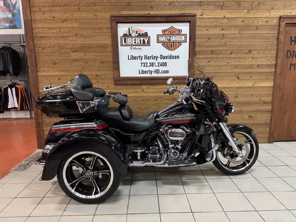 2020 Harley-Davidson CVO Tri Glide