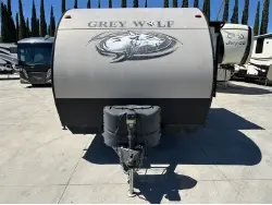 2019 FOREST RIVER CHEROKEE GREY WOLF 27RR