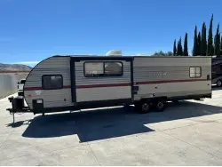 2019 FOREST RIVER CHEROKEE GREY WOLF 27RR