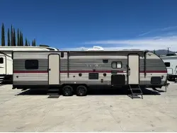 2019 FOREST RIVER CHEROKEE GREY WOLF 27RR