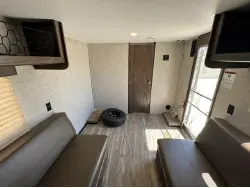 2019 FOREST RIVER CHEROKEE GREY WOLF 27RR