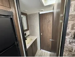 2019 FOREST RIVER CHEROKEE GREY WOLF 27RR