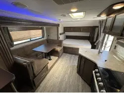 2019 FOREST RIVER CHEROKEE GREY WOLF 27RR