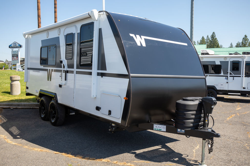 2027 Winnebago MICRO MINNIE Micro Minnie 2000FRB in spokane WA