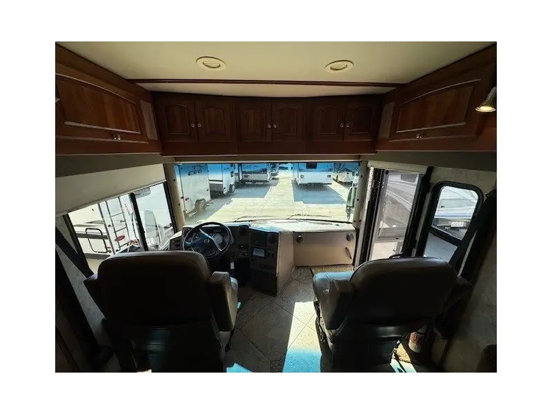 2010 Winnebago Tour 40BD Freightliner XCL Chassis