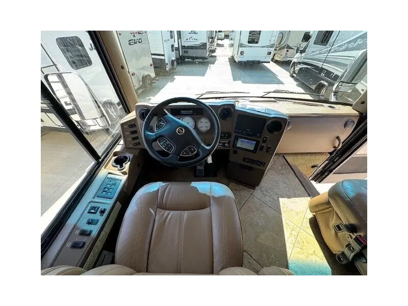 2010 Winnebago Tour 40BD Freightliner XCL Chassis