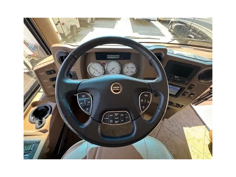 2010 Winnebago Tour 40BD Freightliner XCL Chassis
