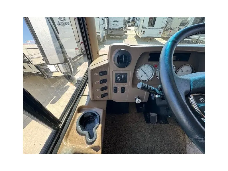 2010 Winnebago Tour 40BD Freightliner XCL Chassis
