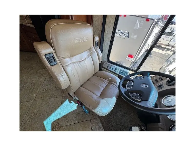 2010 Winnebago Tour 40BD Freightliner XCL Chassis
