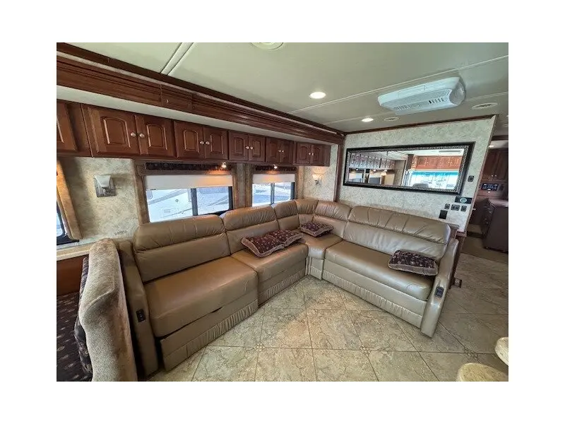 2010 Winnebago Tour 40BD Freightliner XCL Chassis