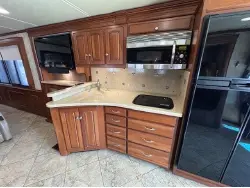 2010 Winnebago Tour 40BD Freightliner XCL Chassis