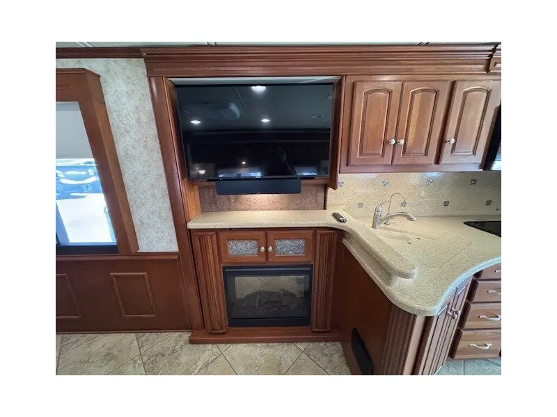 2010 Winnebago Tour 40BD Freightliner XCL Chassis