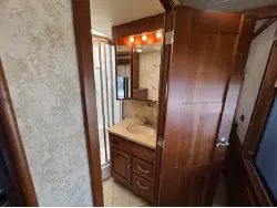 2010 Winnebago Tour 40BD Freightliner XCL Chassis