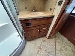 2010 Winnebago Tour 40BD Freightliner XCL Chassis