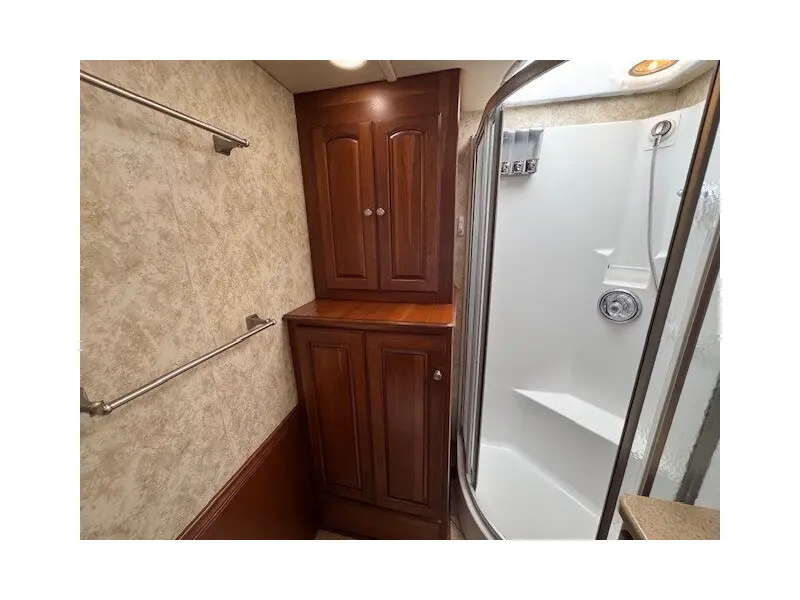 2010 Winnebago Tour 40BD Freightliner XCL Chassis
