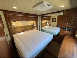 2010 Winnebago Tour 40BD Freightliner XCL Chassis