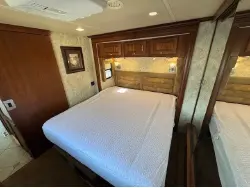 2010 Winnebago Tour 40BD Freightliner XCL Chassis