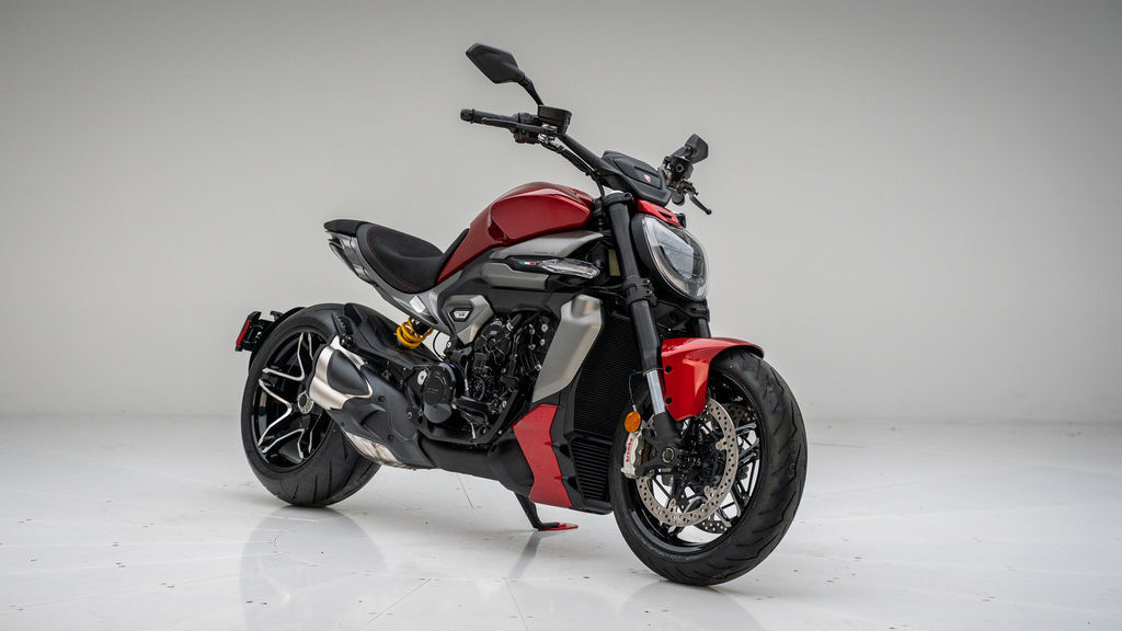 2026 Ducati XDiavel V4 Burning Red V4 in Zionsville, IN