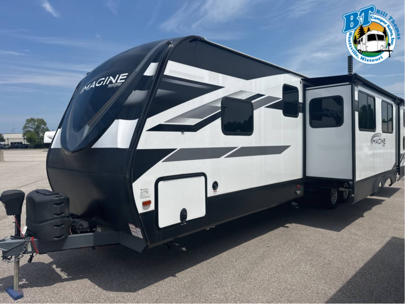 A photo of this 2022 Grand Design IMAGINE 3250BH