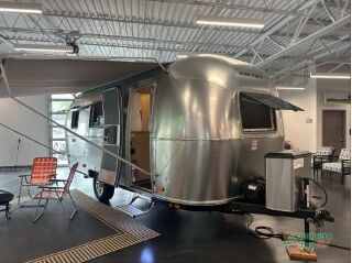 2026 AIRSTREAM WORLD TRAVELER 22RB