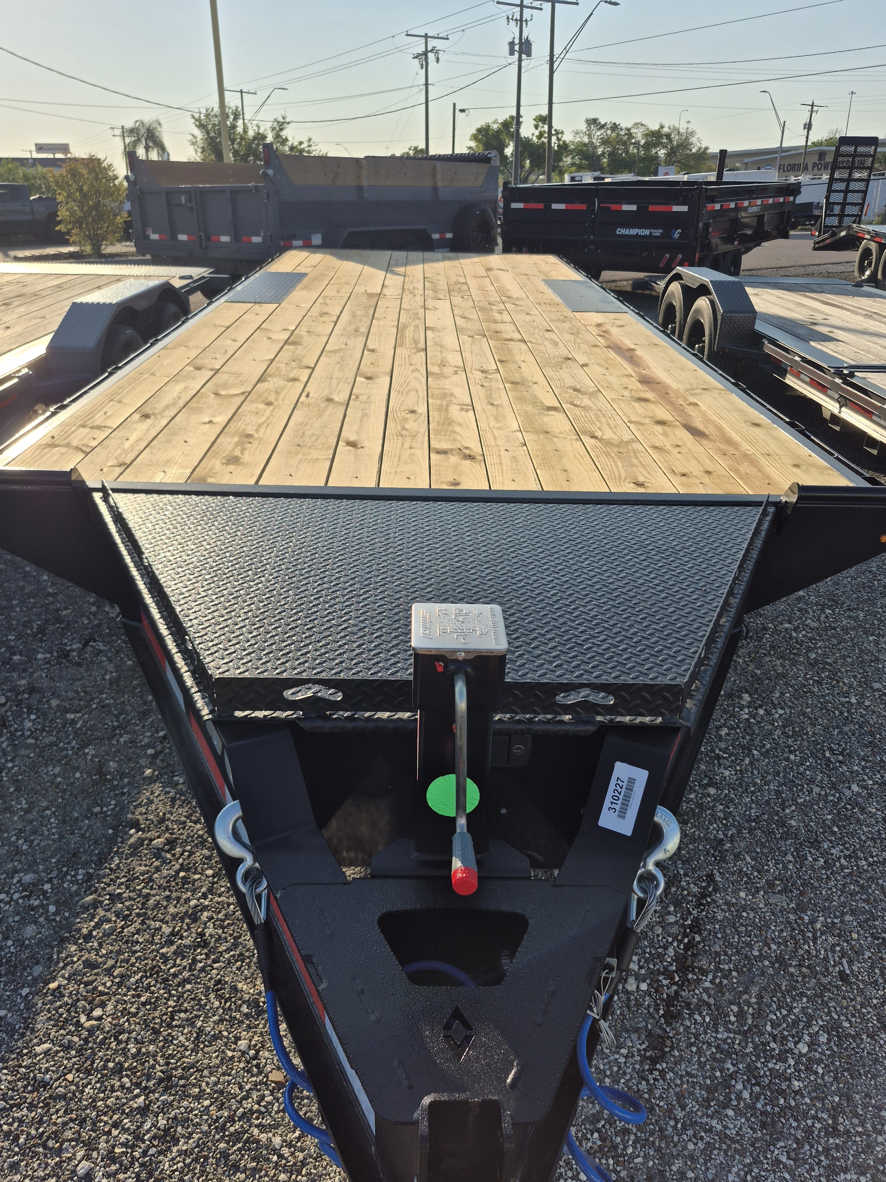 2026 Diamond C Trailer MFG. DEC207 22X102 STR SIR in Tampa, FL