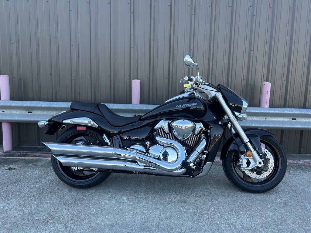 2025 Suzuki Boulevard M109R M109R in Highlands, TX