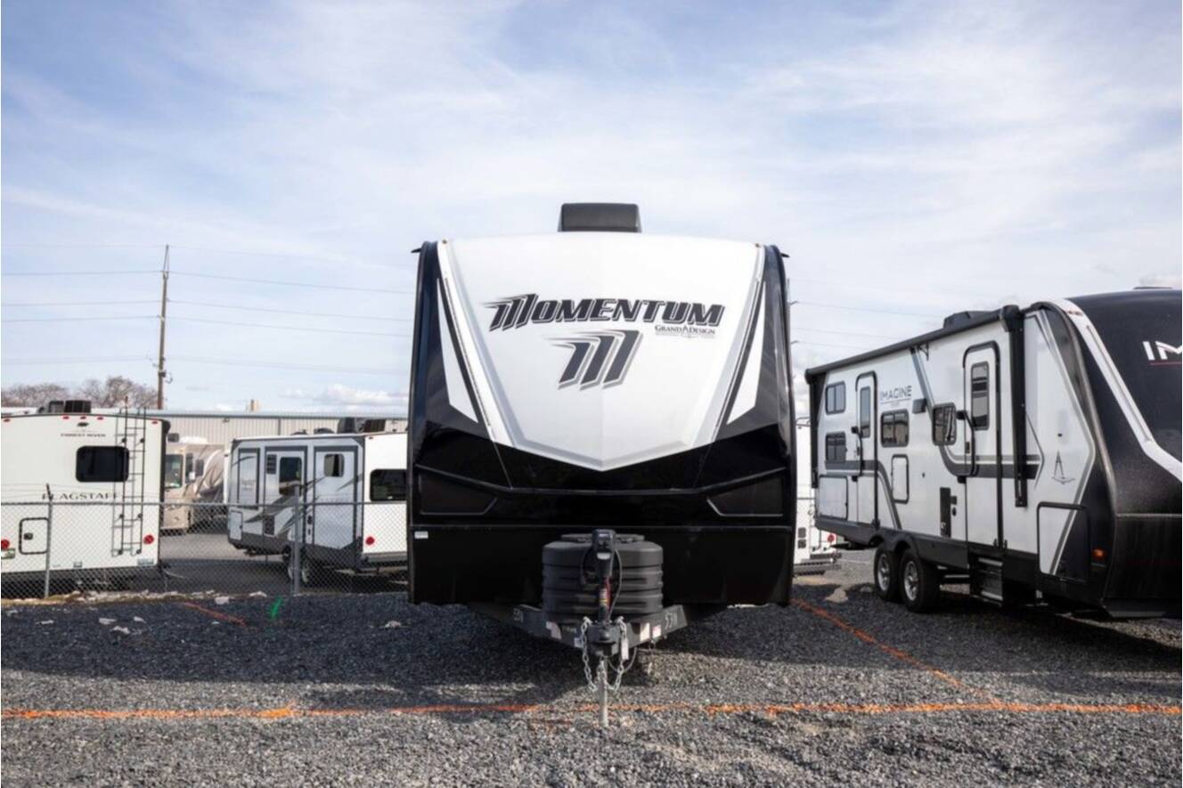 A photo of this 2026 Grand Design MOMENTUM 25G