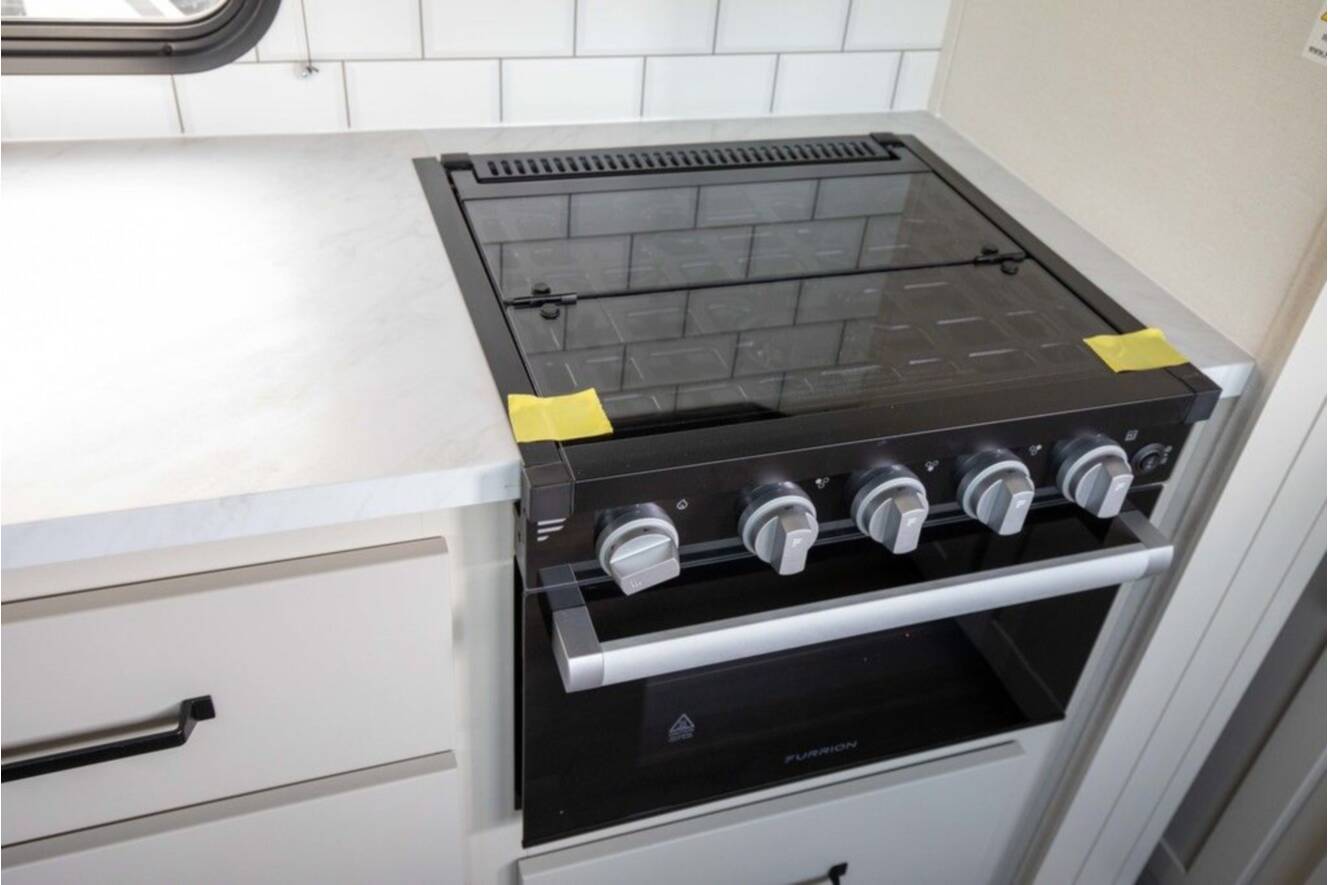 A photo of this 2026 Grand Design MOMENTUM 25G