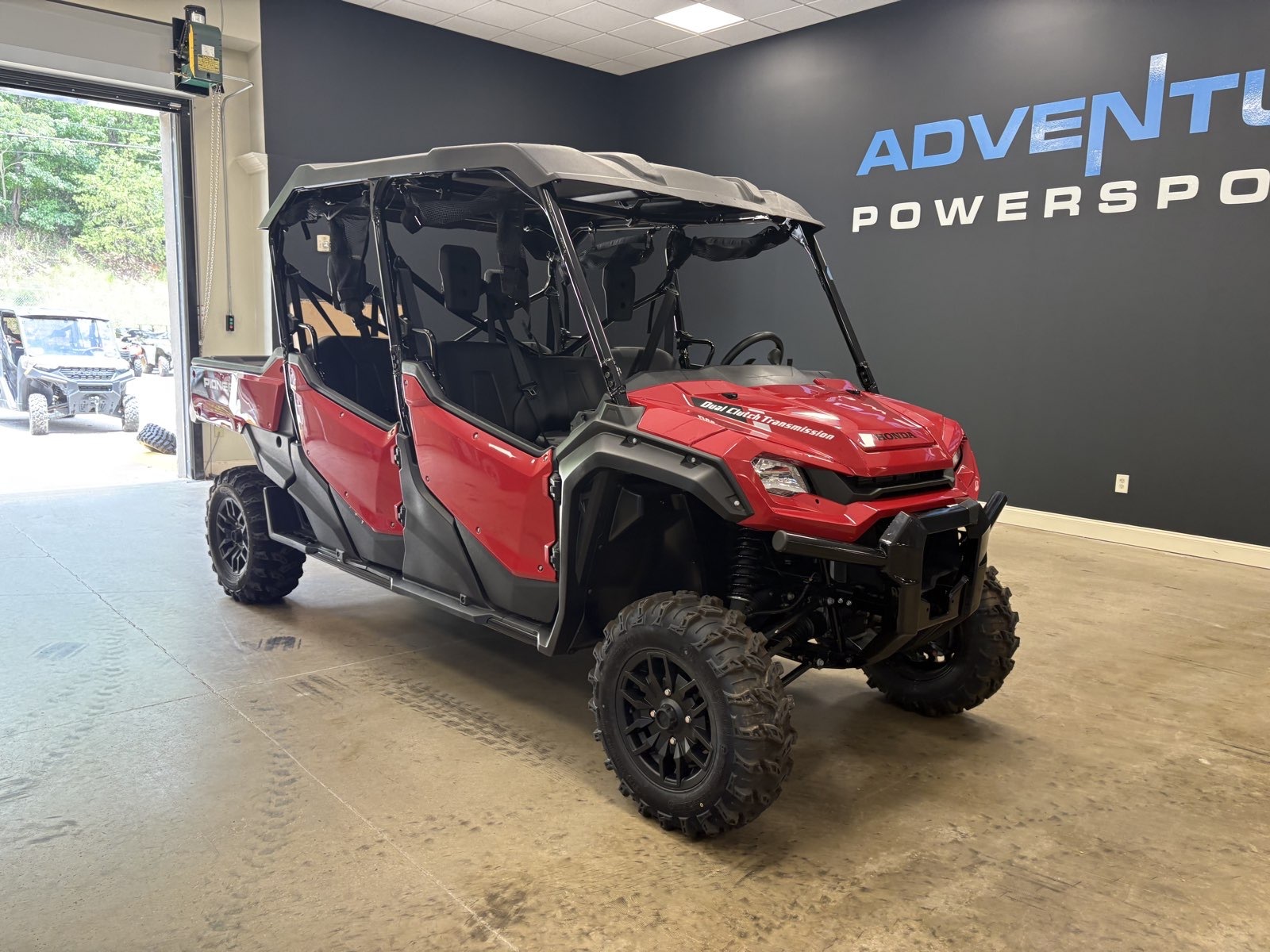 2025 Honda Pioneer 1000-6 Deluxe Crew in trussville AL