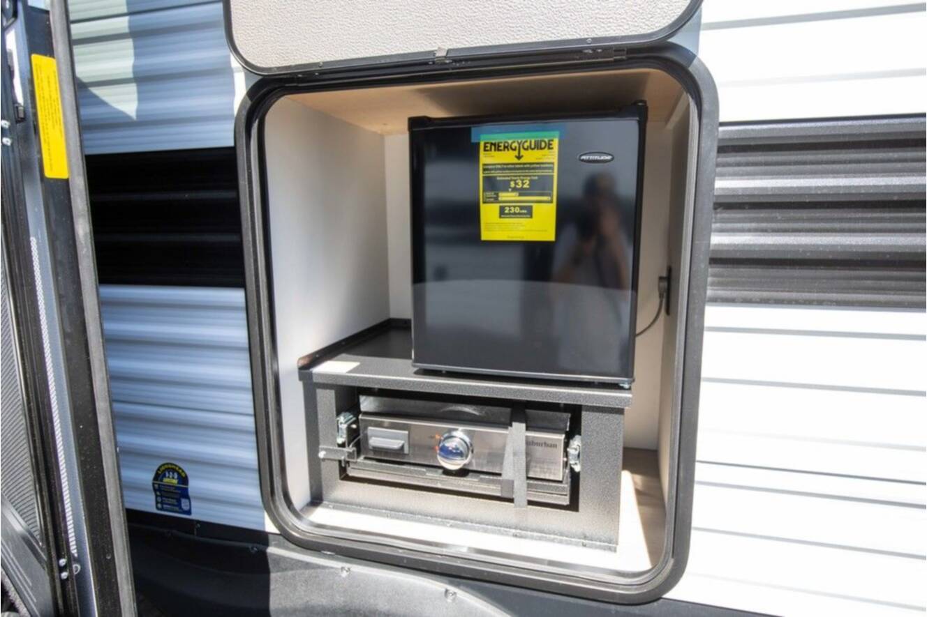 A photo of this 2026 Grand Design MOMENTUM Momentum MAV 28MAV