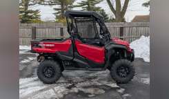 2025 Honda Pioneer 1000 Deluxe Recreation / Sport ATV