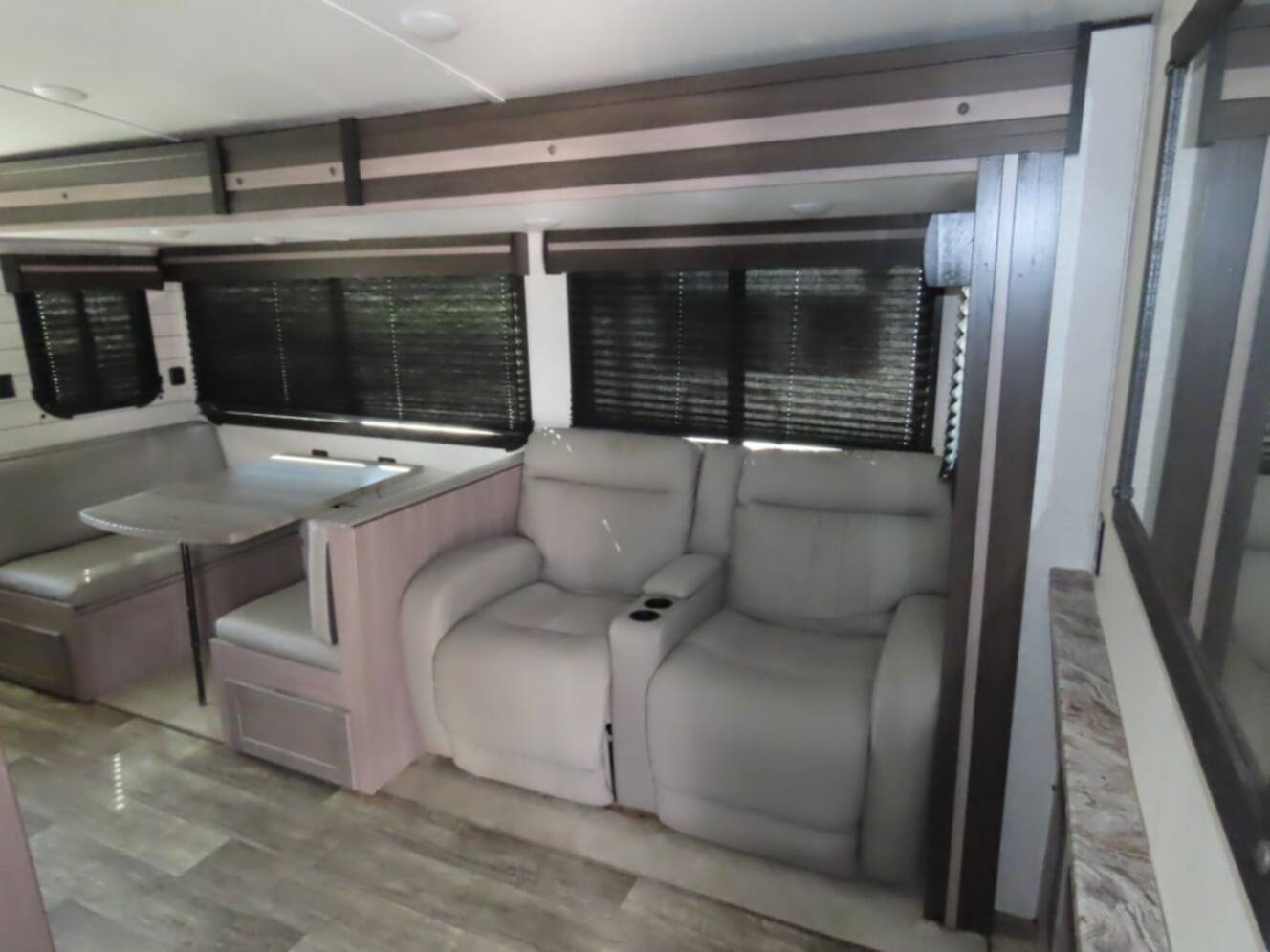 A photo of this 2022 Crossroads Rv SUNSET TRAIL SUPER LITE 285CK