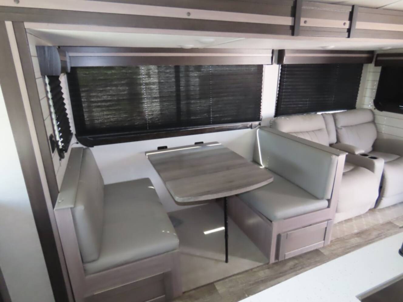 A photo of this 2022 Crossroads Rv SUNSET TRAIL SUPER LITE 285CK