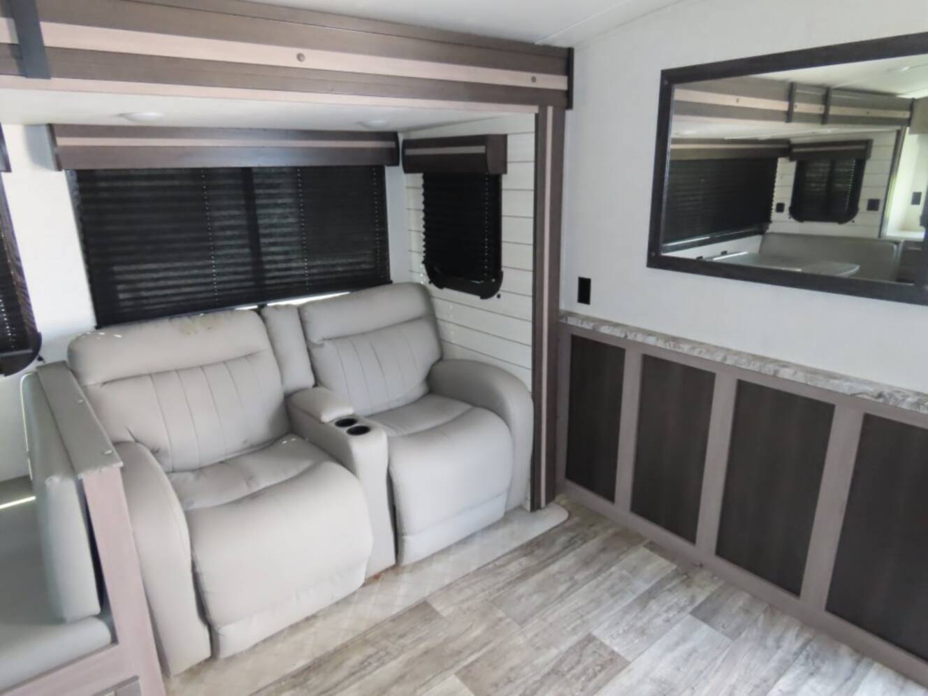 A photo of this 2022 Crossroads Rv SUNSET TRAIL SUPER LITE 285CK
