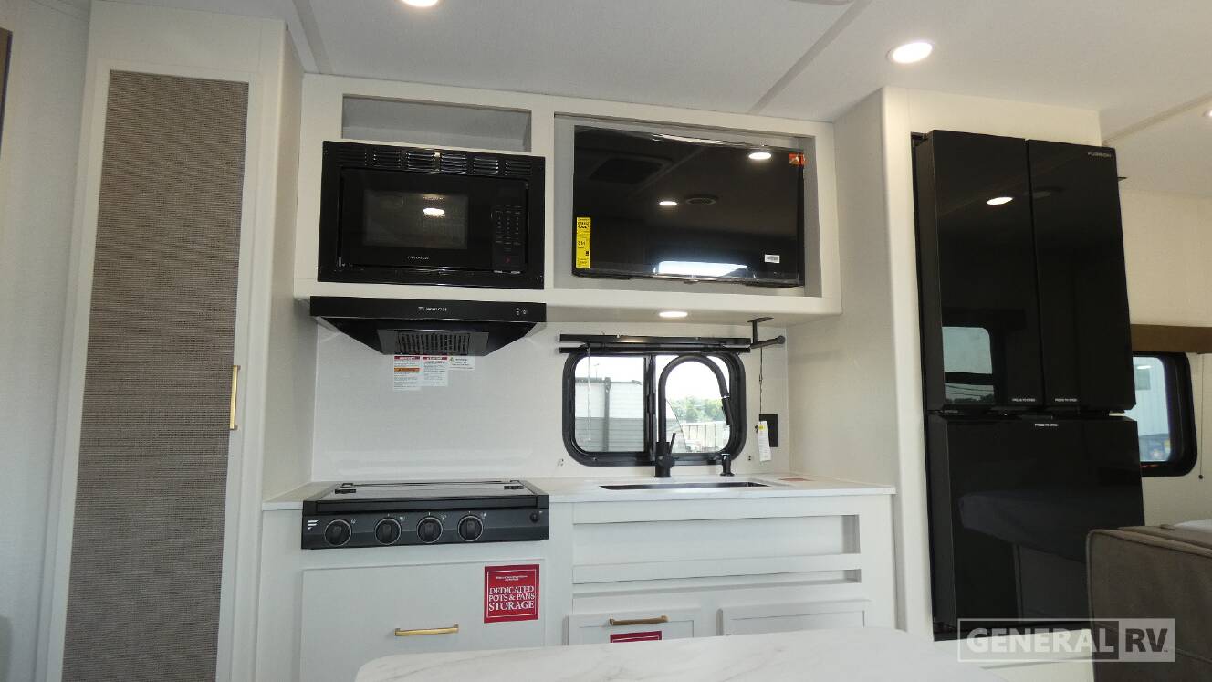 A photo of this 2027 Grand Design Transcend Xplor 19BHX