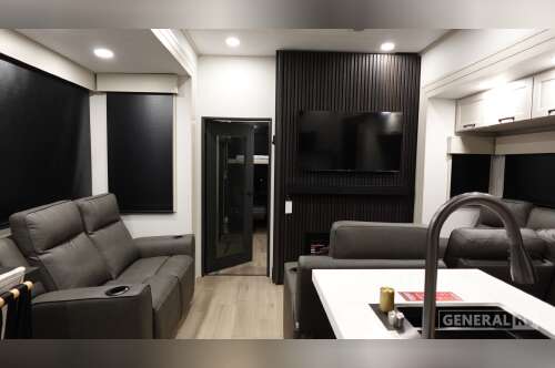 2026 Grand Design MOMENTUM 396DB in west chester PA