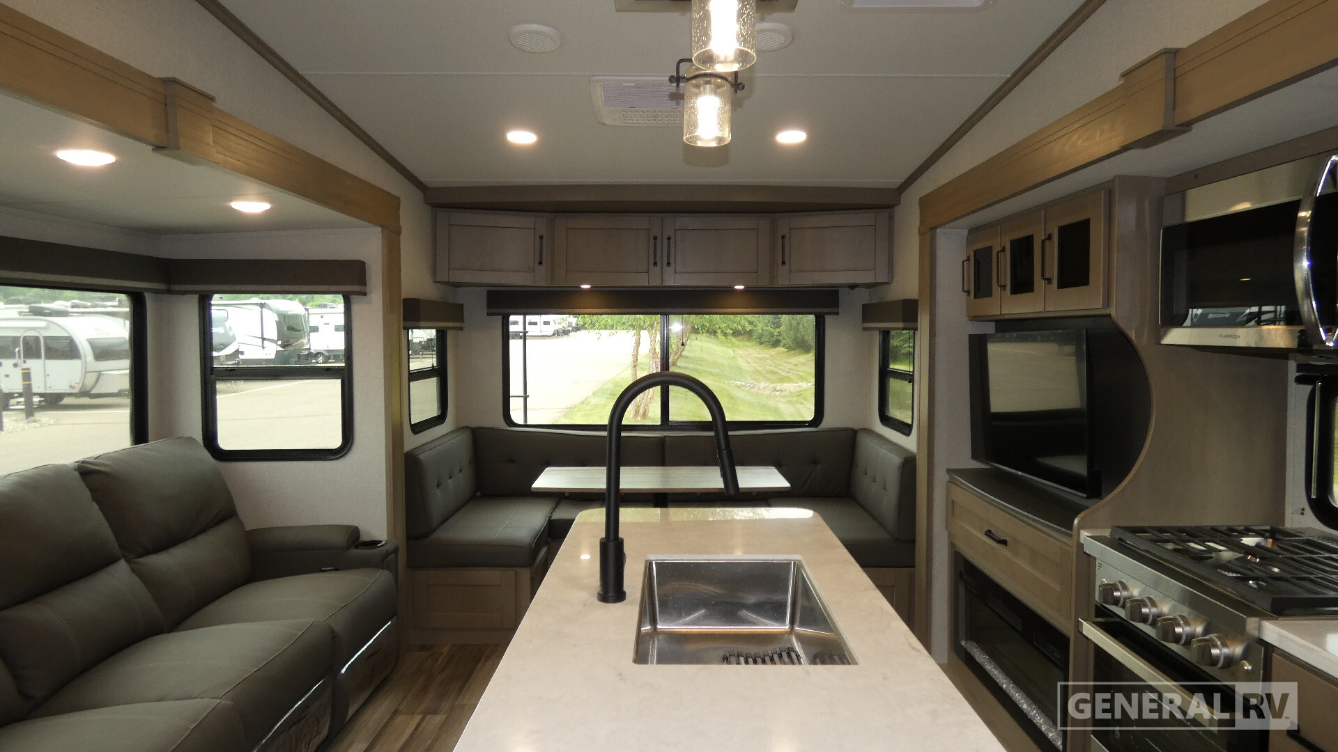 2025 Grand Design REFLECTION 324MBS in clarkston MI