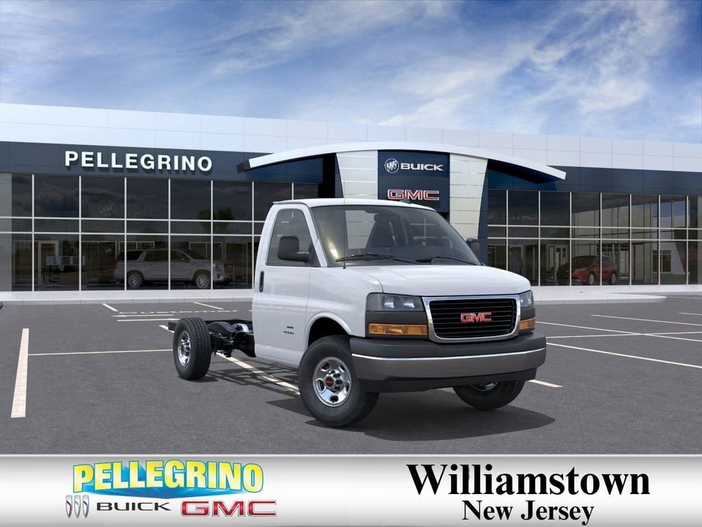 2025 GMC Savana Cutaway 3500 in Williamstown, NJ