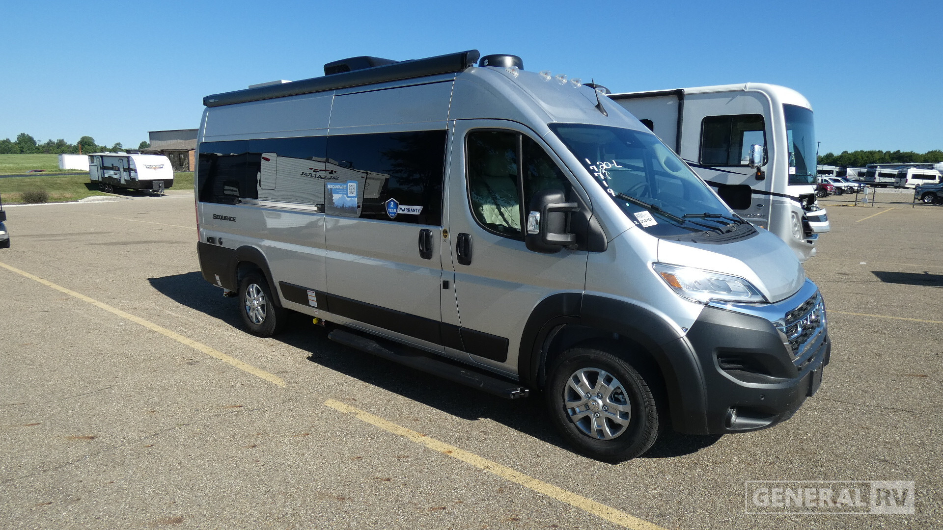 2027 Thor Motor Coach SEQUENCE 20L in north canton OH