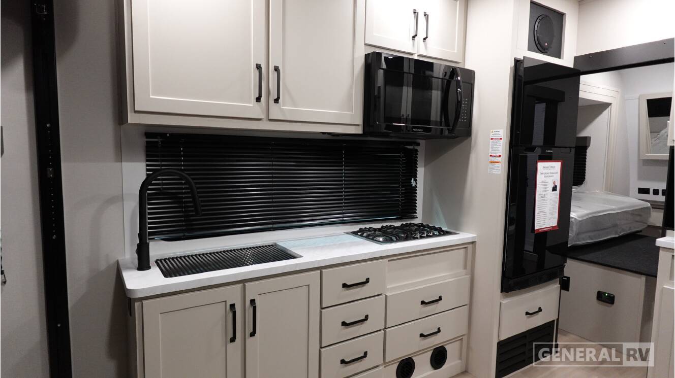 A photo of this 2026 Grand Design Momentum G-Class 21G