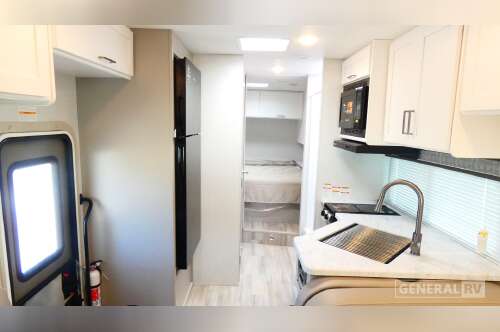 2026 Thor Motor Coach PASADENA SE SZ28 in dover FL