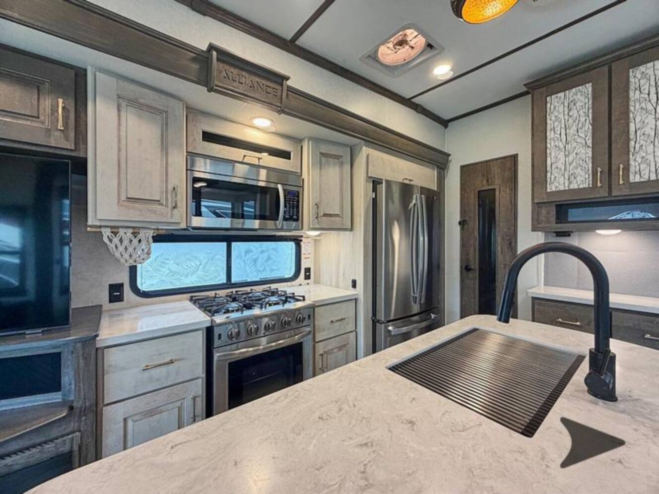 A photo of this 2022 Alliance Rv Paradigm 310RL