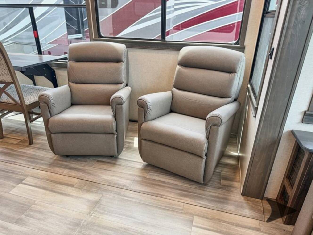 A photo of this 2022 Alliance Rv Paradigm 310RL